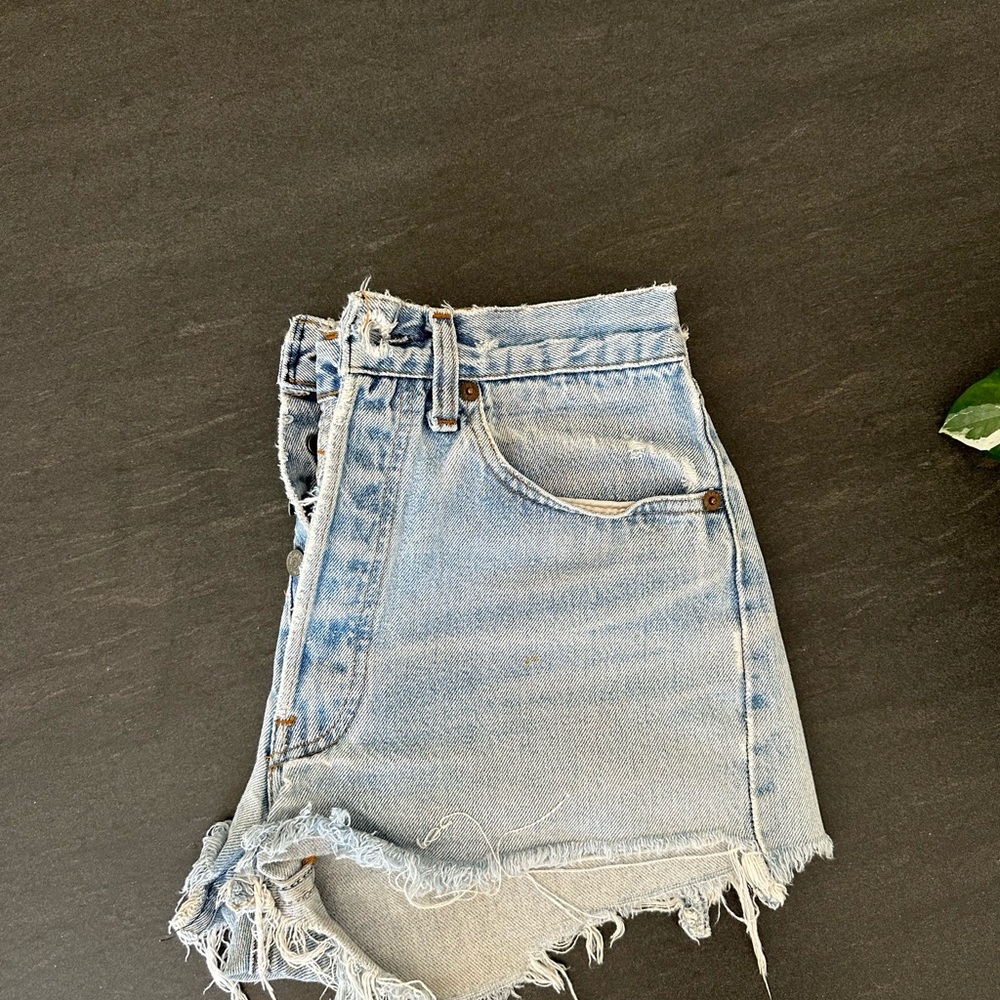 Levi's Blue Jean Shorts Vintage Style - Picture 3 of 5